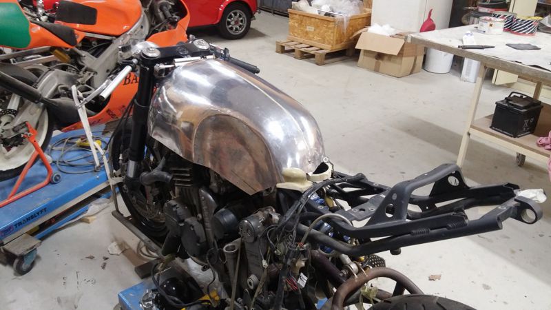 formage de la carrosserie en alu